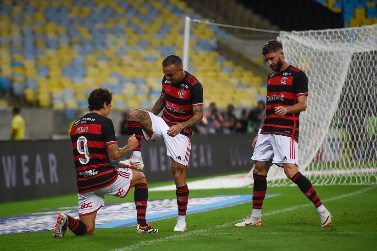 ERA TITE! FLAMENGO LIDERA POSTO DE MELHOR DEFESA E ATAQUE DO CAMPEONATO CARIOCA; VEJA OS NÚMEROS